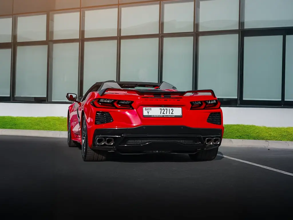 Best Periods of the Year to Drive a Luxury Car in Dubai