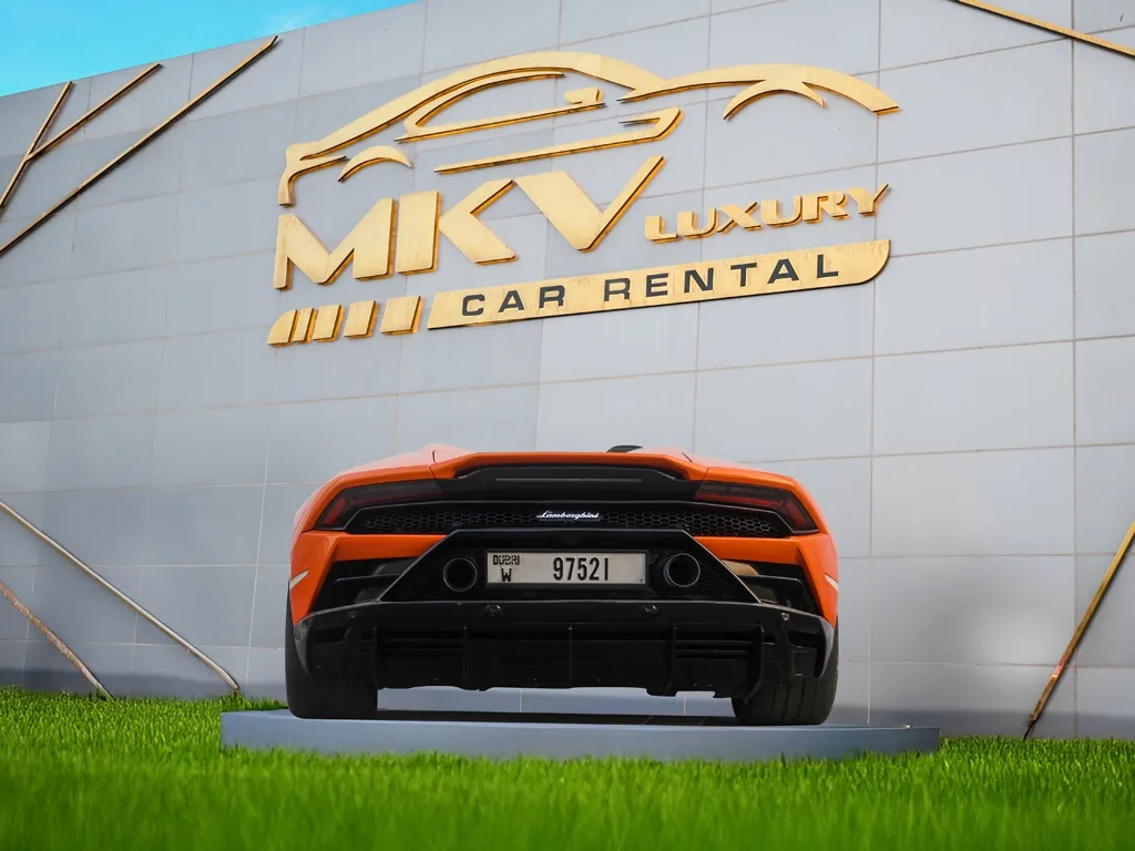 Lamborghini Huracan Evo Spyder view 4