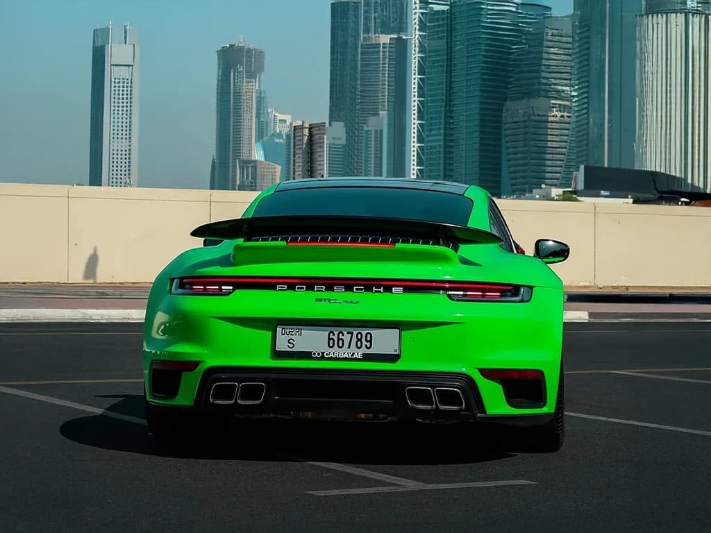 Porsche 911 Turbo view 3