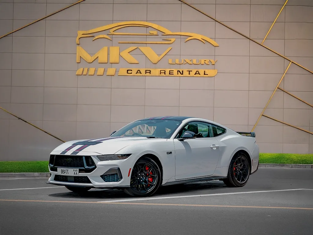 Ford Mustang GT Premium V8 2024 main view