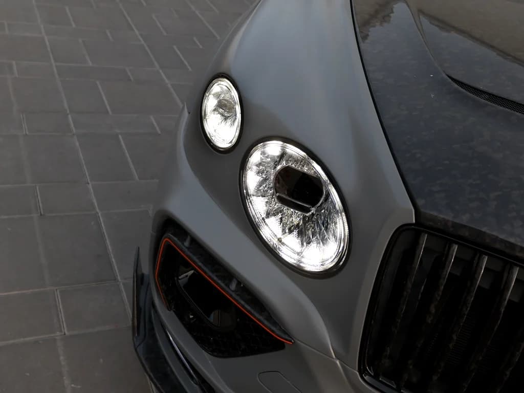 Bentley Bentayga Mansory view 5